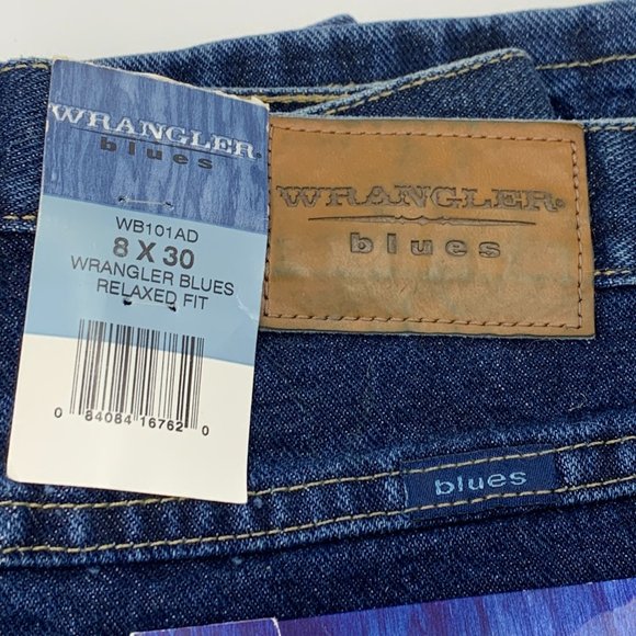 Women's Wrangler Relaxed Fit Jeans 👖— size 8 x 30 - Picture 8 of 8